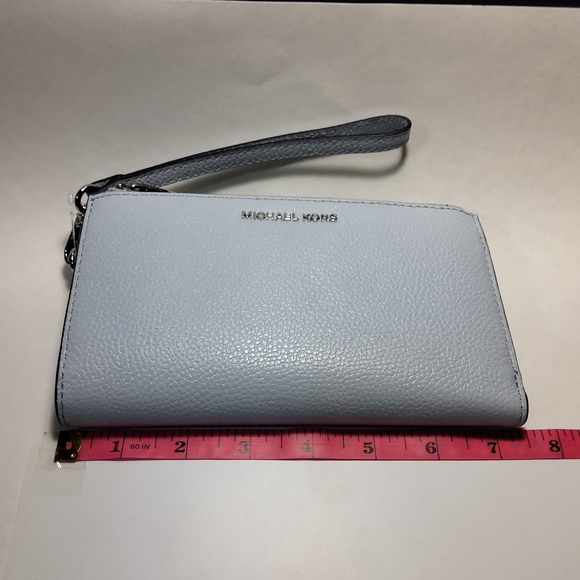 Michael Kors Adele Double Zip Wristlet NWOT - Picture 10 of 11